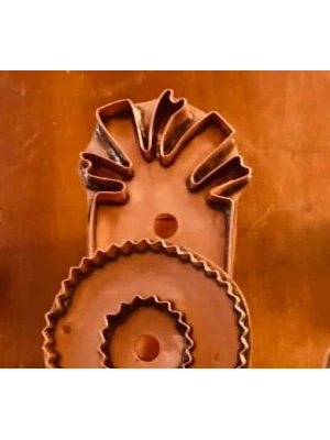 Giant-Present-Copper-Cookie-Cutter